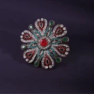 Ethnic Baroque Diamond Crystal Elegant Brooch